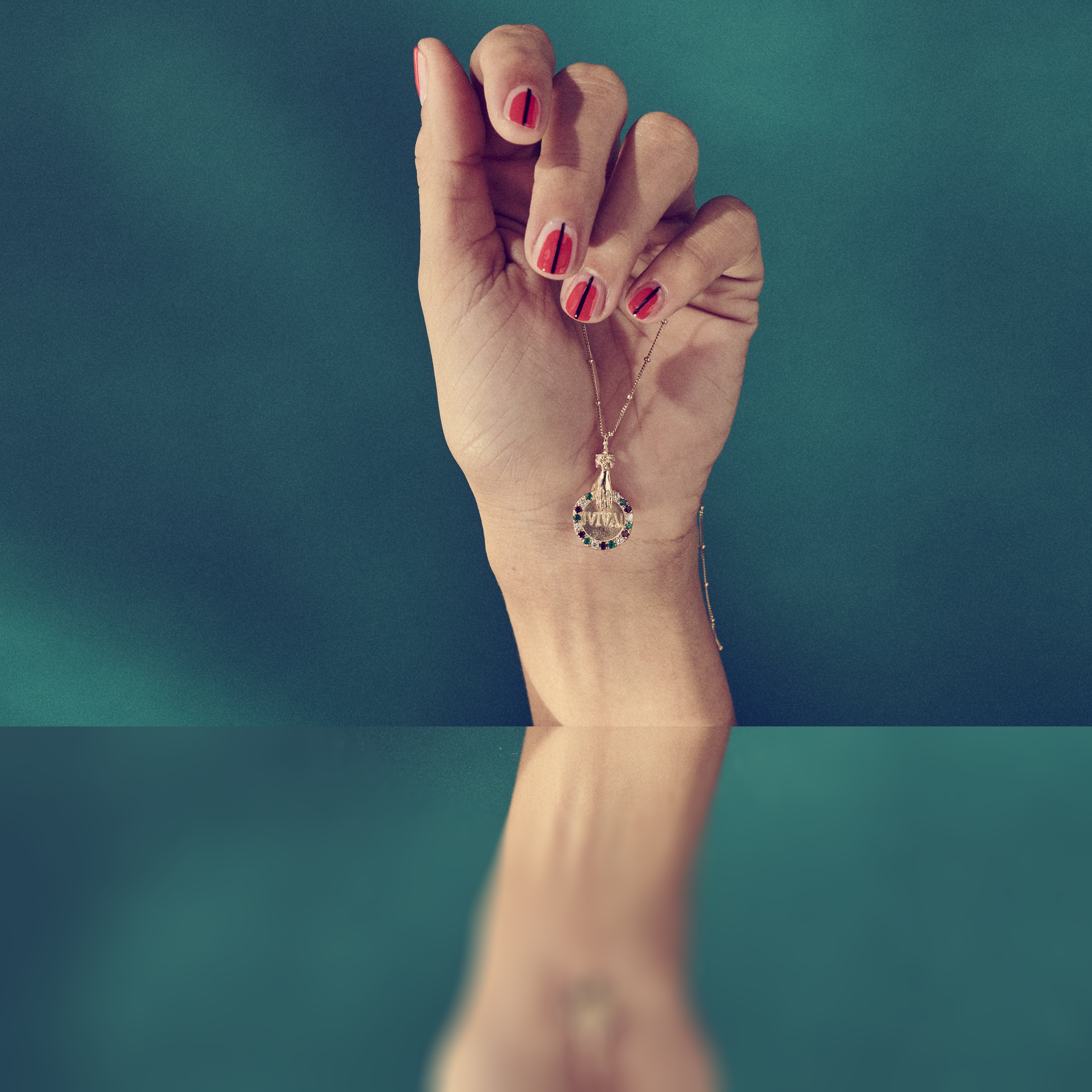 //jessicadelotz.co.uk/cdn/shop/files/241014JDLxFRIDA276_copy_small.jpg?v=1729593178